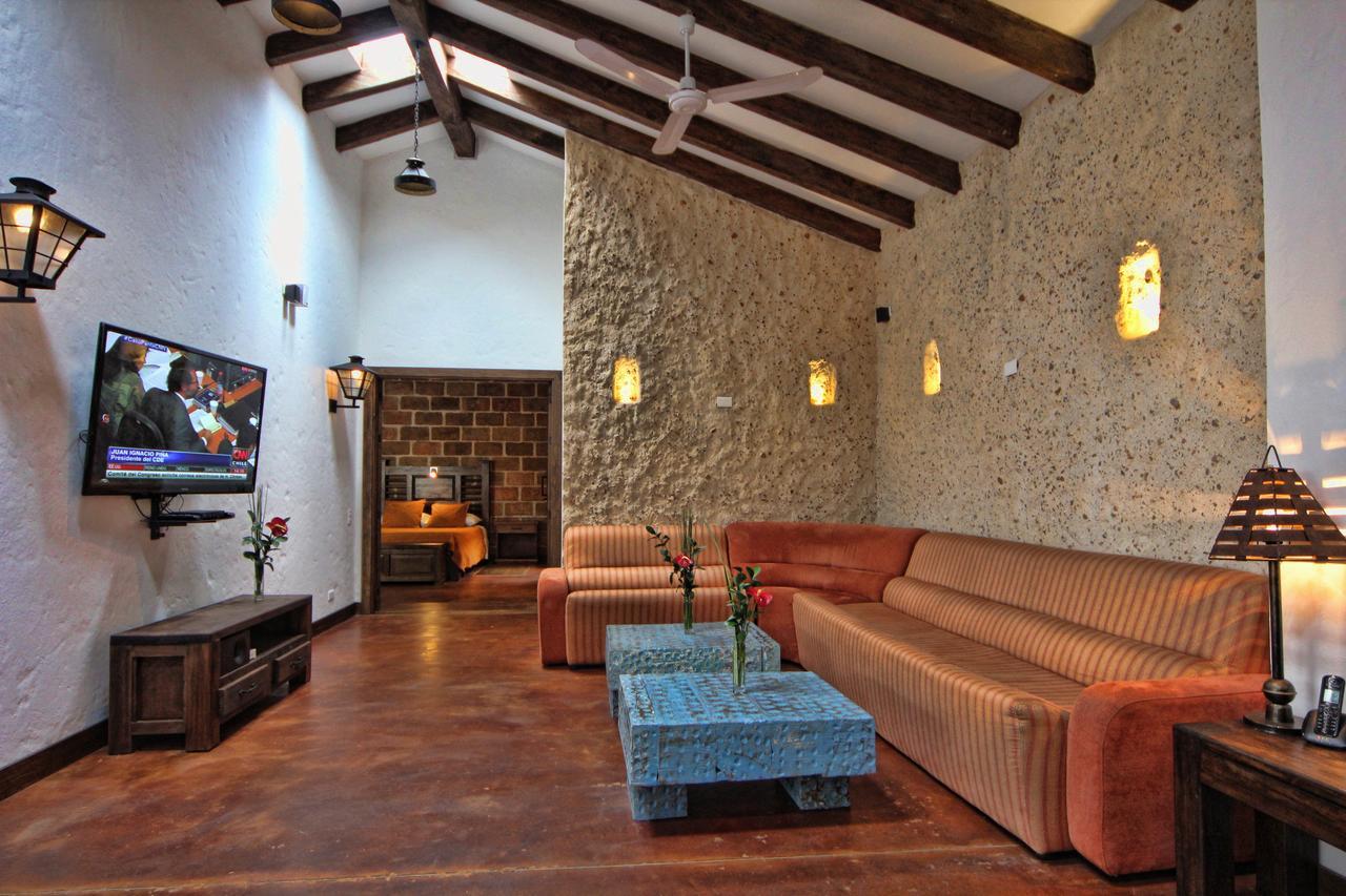 Casa Del Reloj Aparthotel Medellin